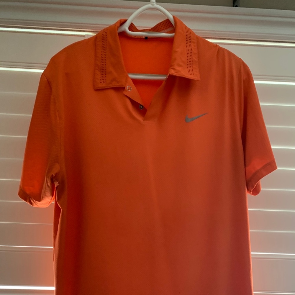 Nike Dri Fit Tiger Woods Collection Golf Shirt
